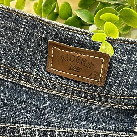 Riders Lee Blue Jeans VTG medium wash straight  leg 14P EUC - Picture 9 of 9